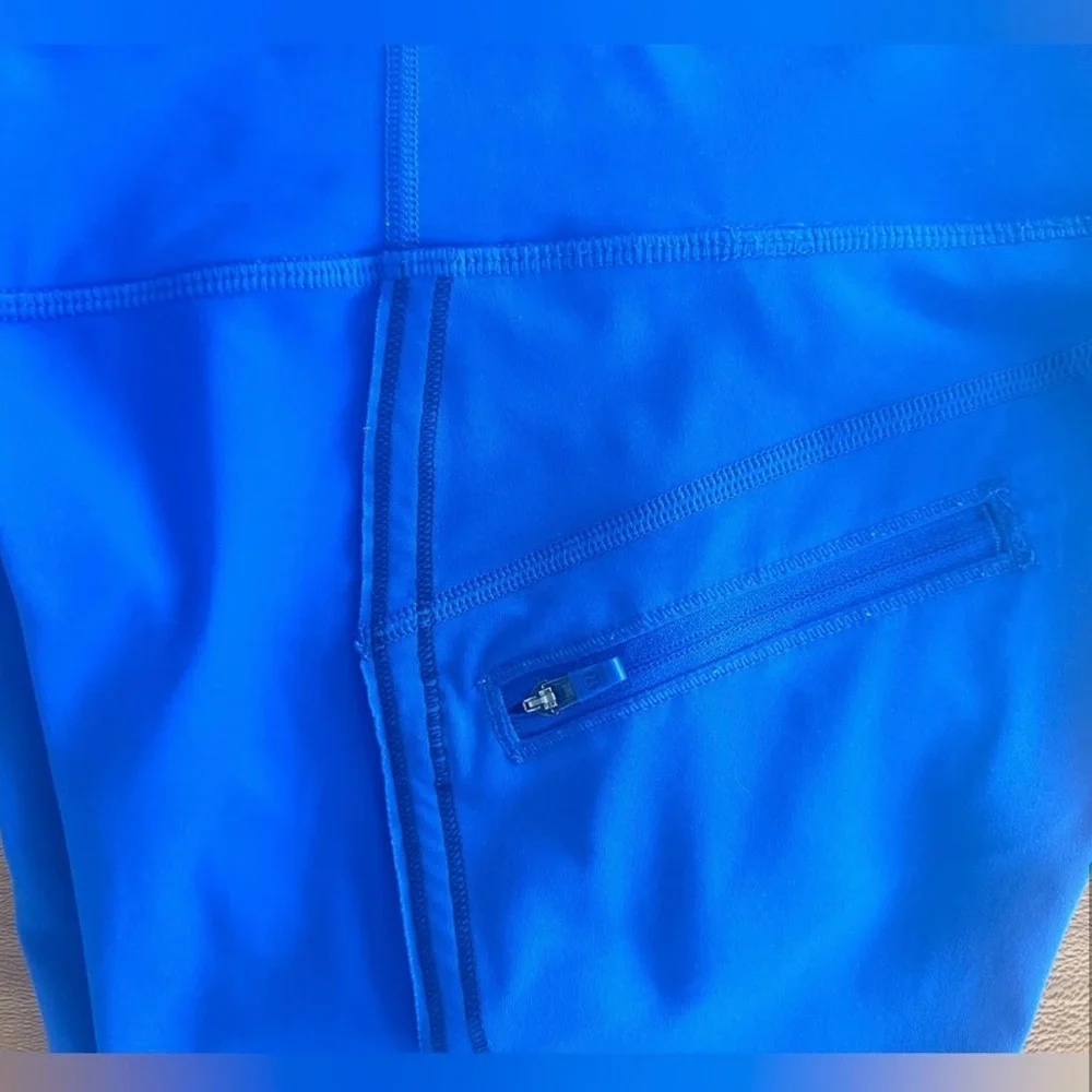 LULULEMON Cropped Blue Leggings